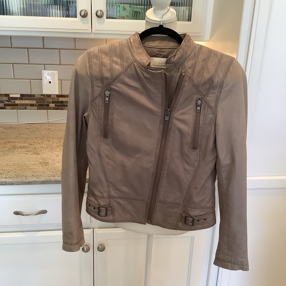 Hinge Women's Tan Leather Jacket Size Small Brown Tan